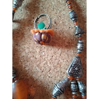 Collar y Anillo Naranja y Plateado