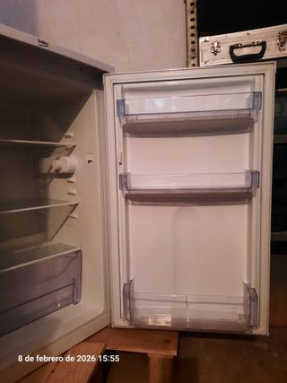 Nevera Beko bajo encimera