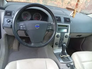 Despiece Volvo C30 dumsum 2.0 diesel.