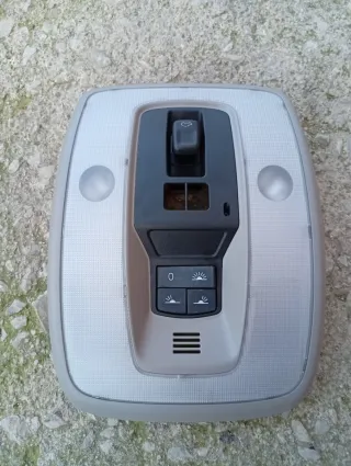 Despiece Volvo C30 dumsum 2.0 diesel.