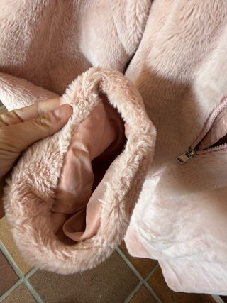 Chaquetón pelo rosa capucha Primark Talla S