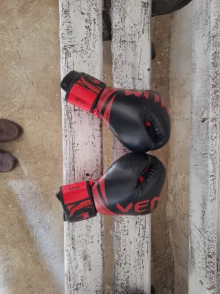 Guantes de boxeo VENUM