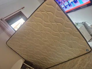 Colchón de tela gris,urge vender por mudanza