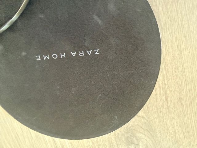 Posaplatos metálicos Zara Home floral