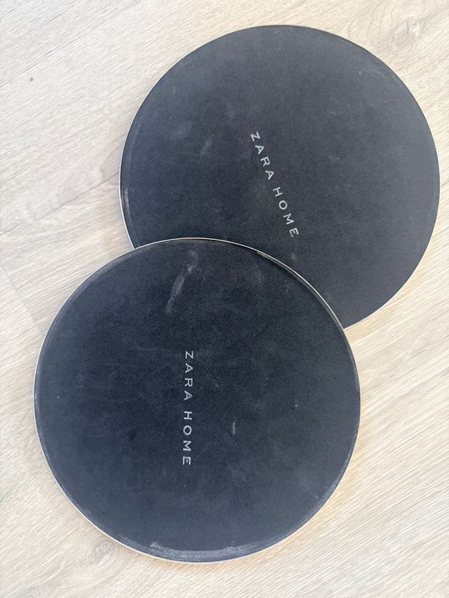 Posaplatos metálicos Zara Home floral