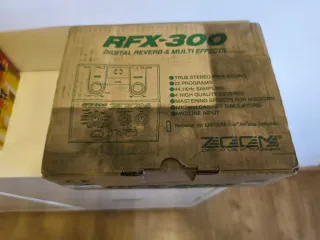Zoom RFX-300 Efectos Guitarra/Bajo