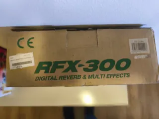 Zoom RFX-300 Efectos Guitarra/Bajo