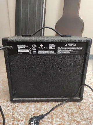 Amplificador Bajo Harley Benton HB-20B