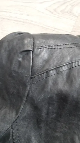 Cazadora cuero italiana estilosa M