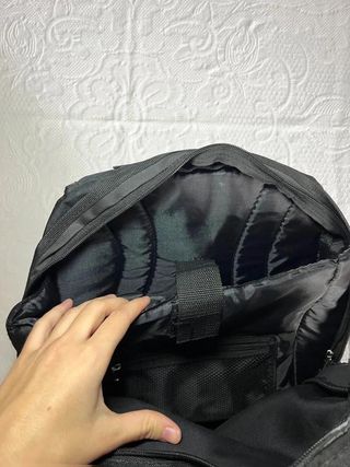 Mochila Negra EMC2 grande Con bolsillo...