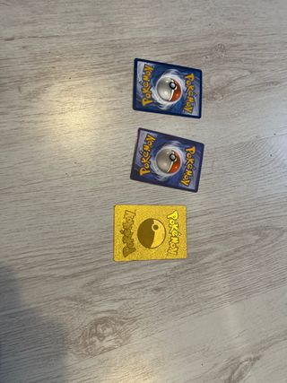 Carte Pokemon Pikachu VMAX, Flareon, Umbreon