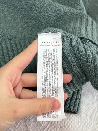 Jersey OOTO Cortefiel verde petróleo, cuello...