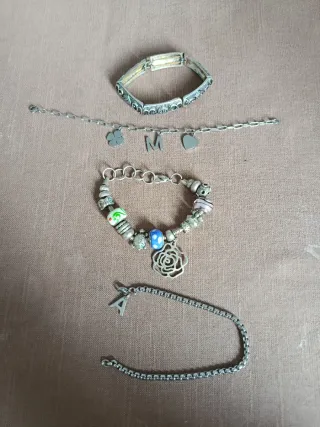 Lote de 4 pulseras plata multicolor con dijes