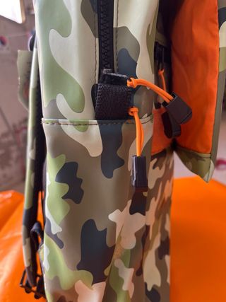 Mochila Kukuxumusu Camuflaje con Mariquitas