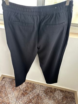 Pantalón Zara casual negro