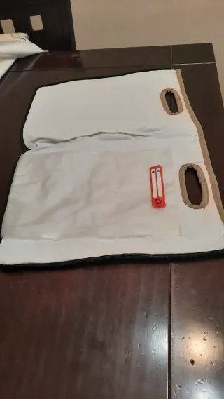 Paraguas y bolsa beige/negro