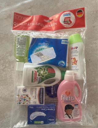 Lote de artículos de higiene y cuidado para bebé