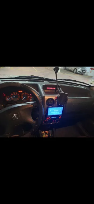 Peugeot e-Partner 2008