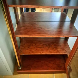 Vitrina Clásica Madera y Cristal