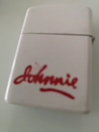 Raccolta di accendini antichi