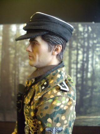 FIGURE PANZER TOTENKOPF, CAMO, 1/6 DID, WW2.