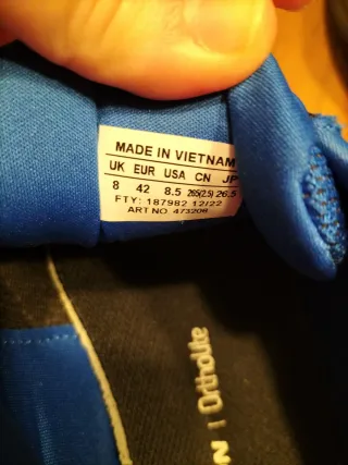 Zapatillas Salomon Azul y Negro