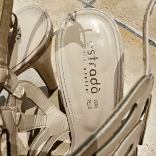 Sandalo Donna Beige Estrada