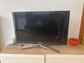 Televisor Samsung 32'' (2011) con Mando