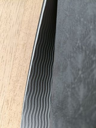 Esterilla de yoga negra con correa