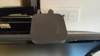 Se vende TV LG con soporte pared y Xiaomi TV Box