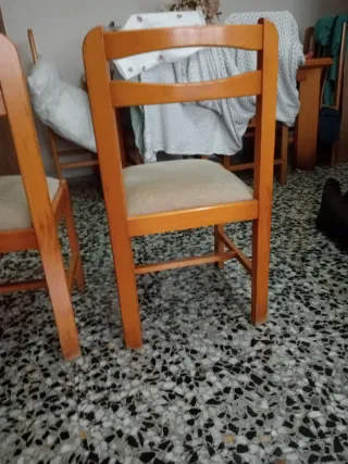 Sillas de madera natural tapizadas