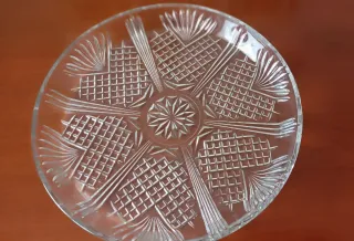 Piatto da portata in vetro decorato