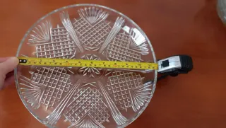 Piatto da portata in vetro decorato