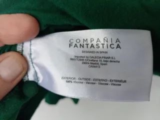 Camiseta verde manga larga con volante