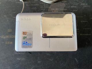 Nikon Fotocamera Digitale Argento