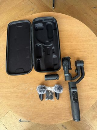 Gimbal Estabilizador HOHEM con Micrófonos