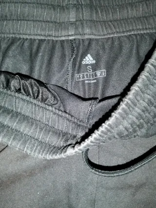 Pantalón corto Adidas negro