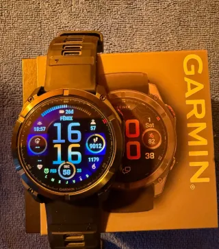 Garmin Fenix 8 Pro Zafiro AMOLED 51mm gris carbono
