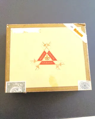 Scatola di sigari Montecristo con igrometro