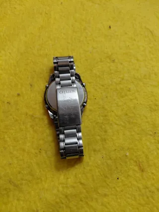 Reloj Citizen Cronógrafo Plata y Blanco