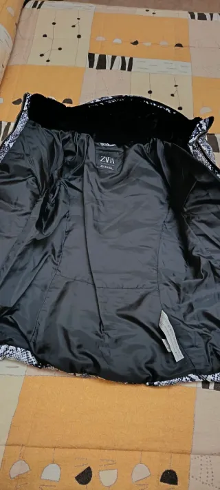 Chaqueta acolchada diseño ZARA