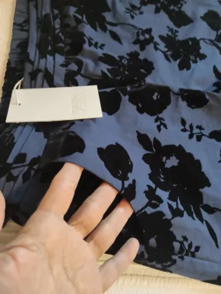 Pantalón recto Zara estampado flores