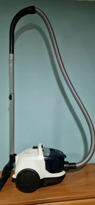 Aspiradora Bosch GS-10 sin bolsa