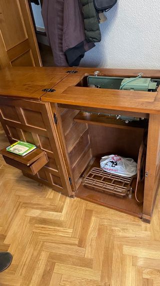 Máquina de coser Refrey