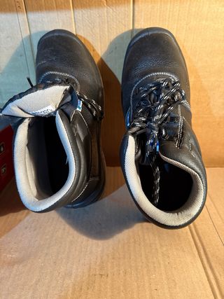 Botas de seguridad Viana Talla 42