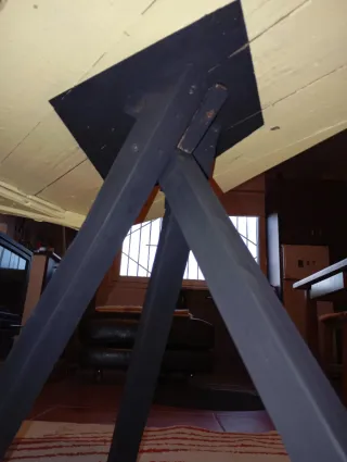 Mesa baja tres patas