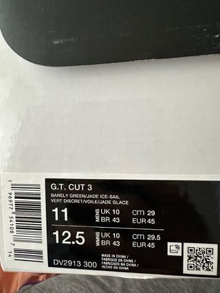 Nike G.T. CUT 3 Oro y Verde Azulado