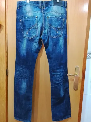 Pantalones vaqueros, bermudas, camisas..y mas...