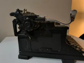 Máquina de escribir Olivetti M40 Antigua IMPECABLE
