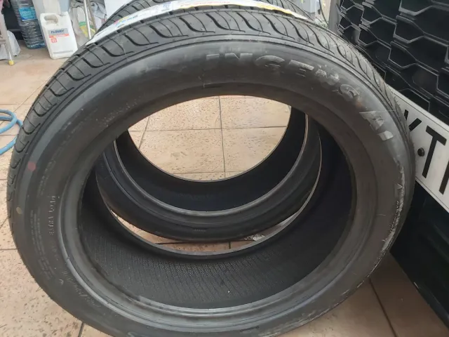 Neumático Antares 205/50ZR17 93W XL